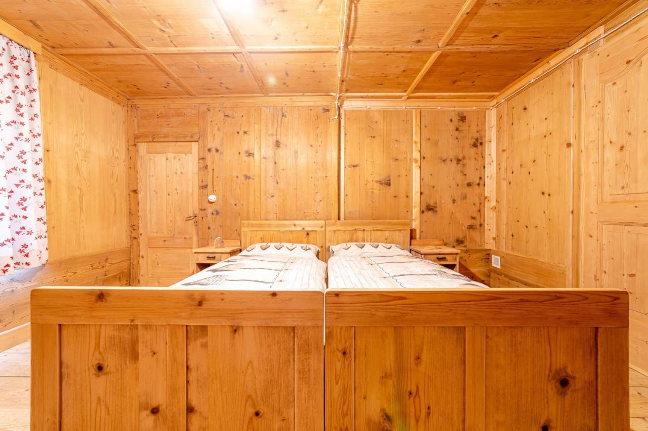 Ospitalita Diffusa Laste Dolomites - Cesa Del Bepo Moro 科莱圣卢恰 外观 照片
